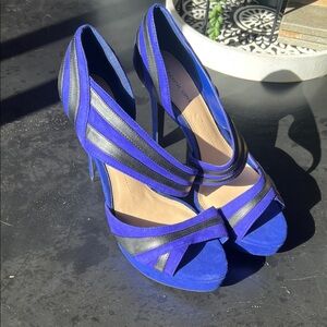 Gianni Bini Vibrant Blue and Black Heels